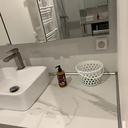 103 T2 Hyper Centre 莫城